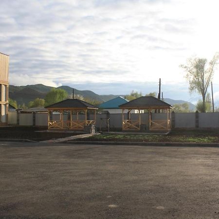 Saty Guest House Buitenkant foto