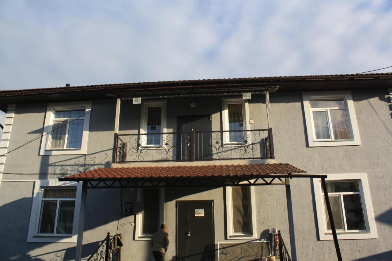 Saty Guest House Buitenkant foto